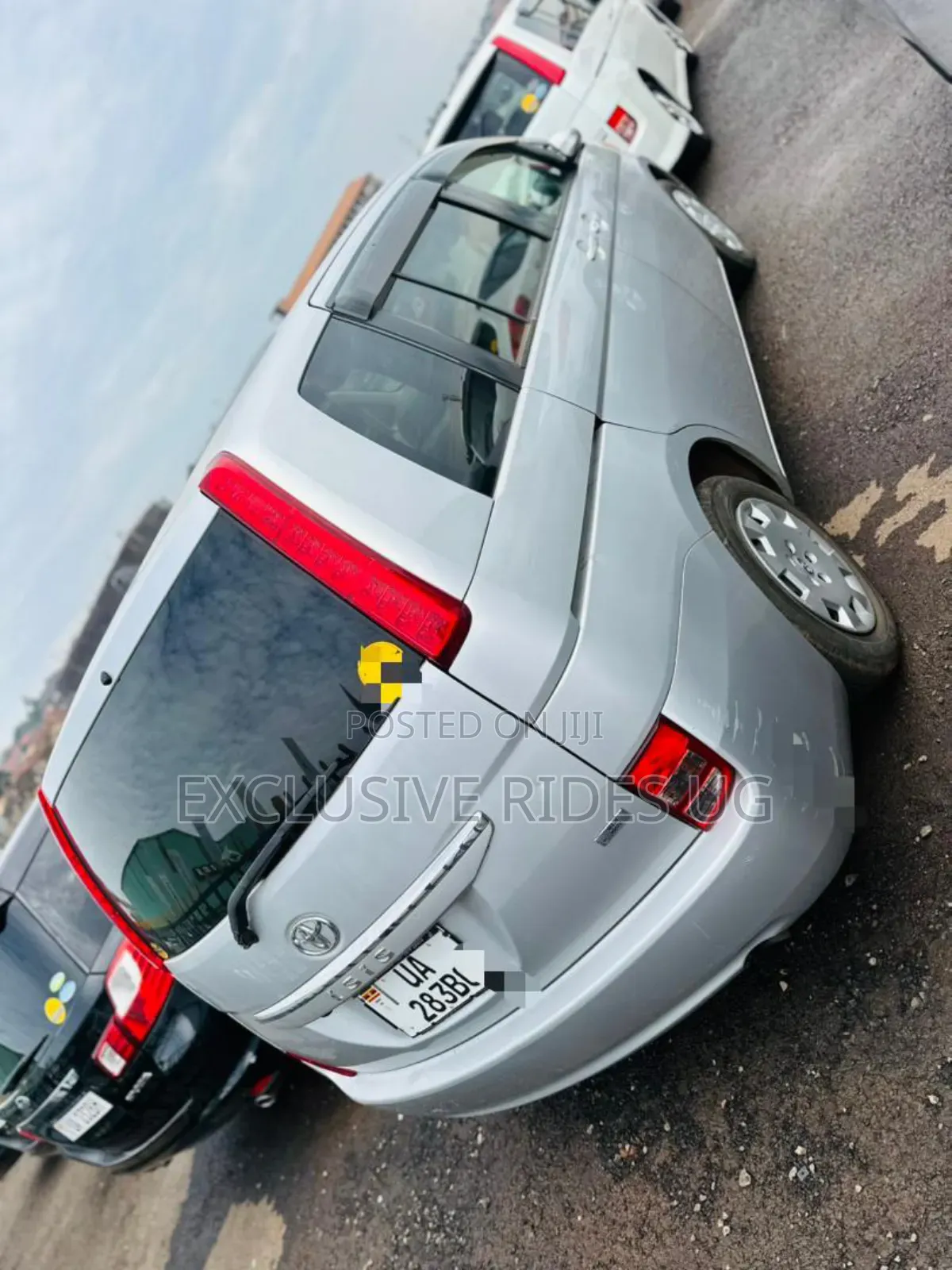 Toyota ISIS 1.8 G 2WD 2010 Silver