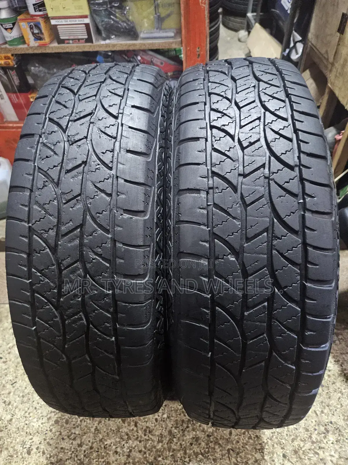 215 70 R16 King Boss Company Available Only 2pises Left Used but Fast