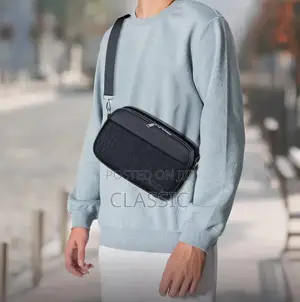 Green Lion Airo Crossbody Bag