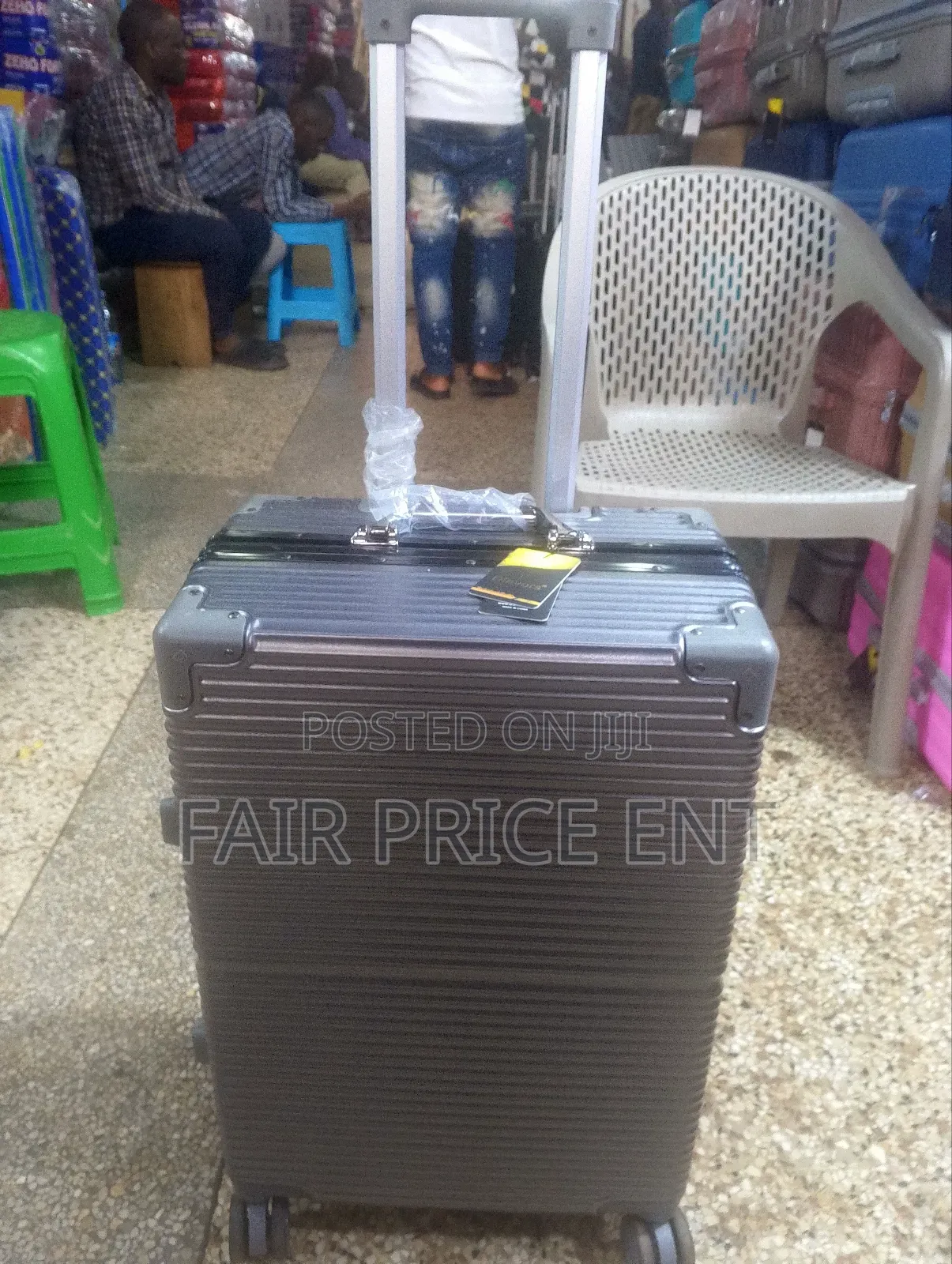Noble Aluminium Plastic Suitcase. Medium. ( Silver)