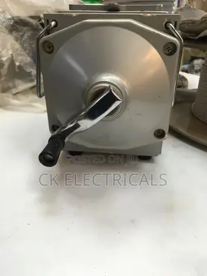 Earth Megger Tester 1000v 0-1000m