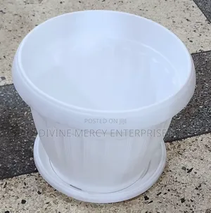 Round Flower Pot With Pot Plate
