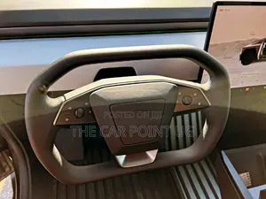 Tesla Cybertruck 2024 Gold