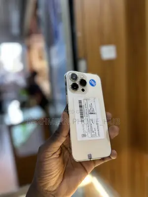 New Apple iPhone 13 256 GB Gold