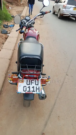 Bajaj Boxer 2023 Red