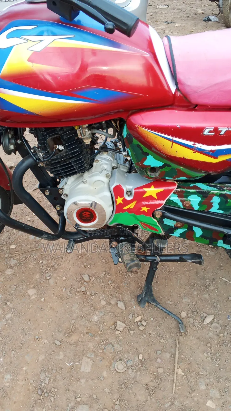 Bajaj Boxer 125 2023 Red