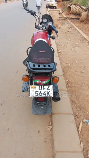 Bajaj Boxer 125 2023 Red