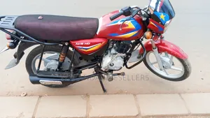 Bajaj Boxer 125 2023 Red