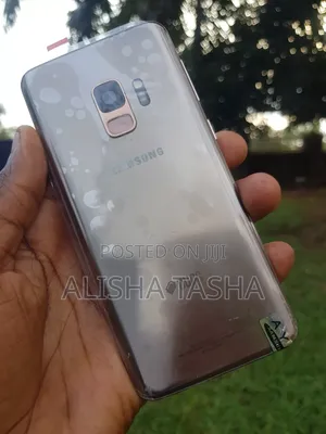 New Samsung Galaxy S9 64 GB Gold