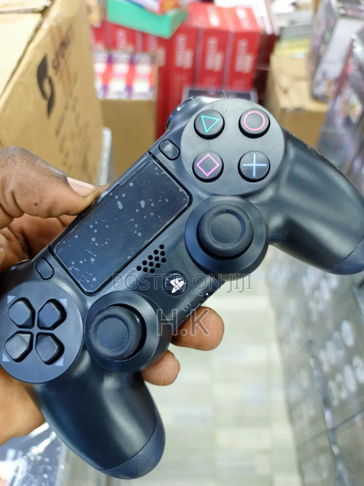 Sony Dualshock 4 Wireless Controller for the Playstation 4 (Ps4).