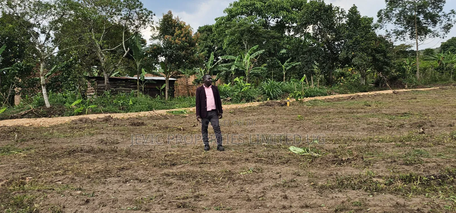 Titled Estate Plots on Quick Sale -Namayumba on Hoima Road