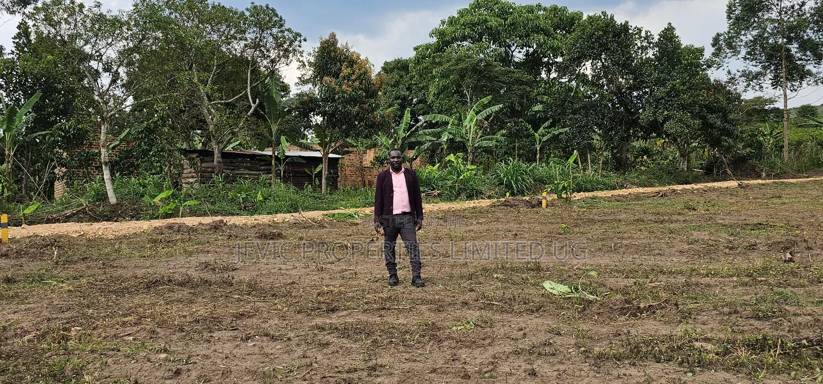 Titled Estate Plots on Quick Sale -Namayumba on Hoima Road