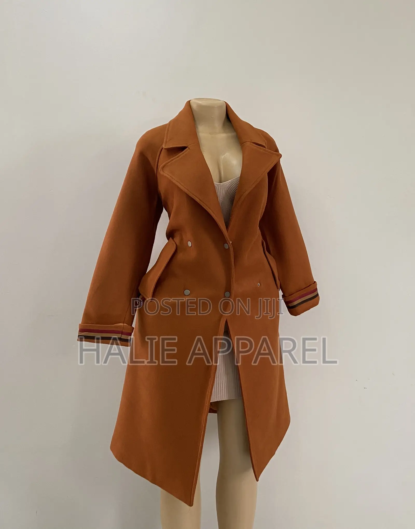Ladies Blazers / Trenchcoats / Overcoats .