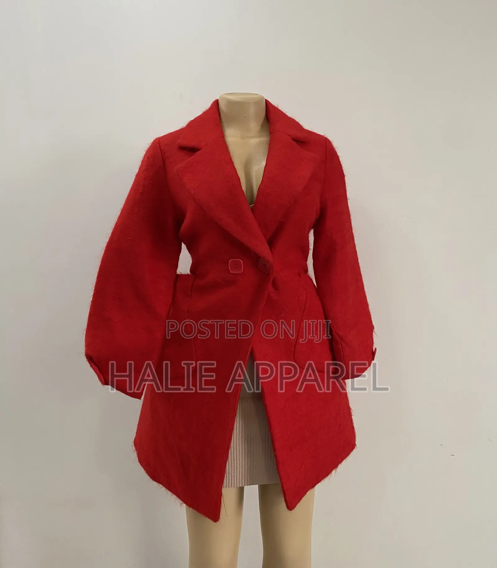 Ladies Blazers / Trenchcoats / Overcoats .