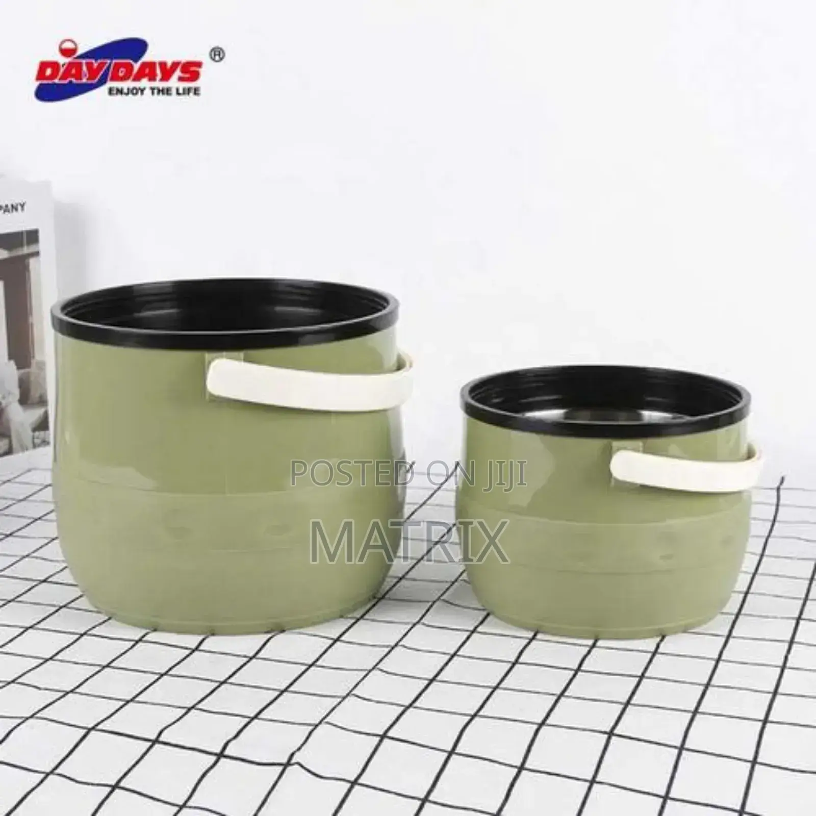 Insulated Lunch Box. Food Warmer