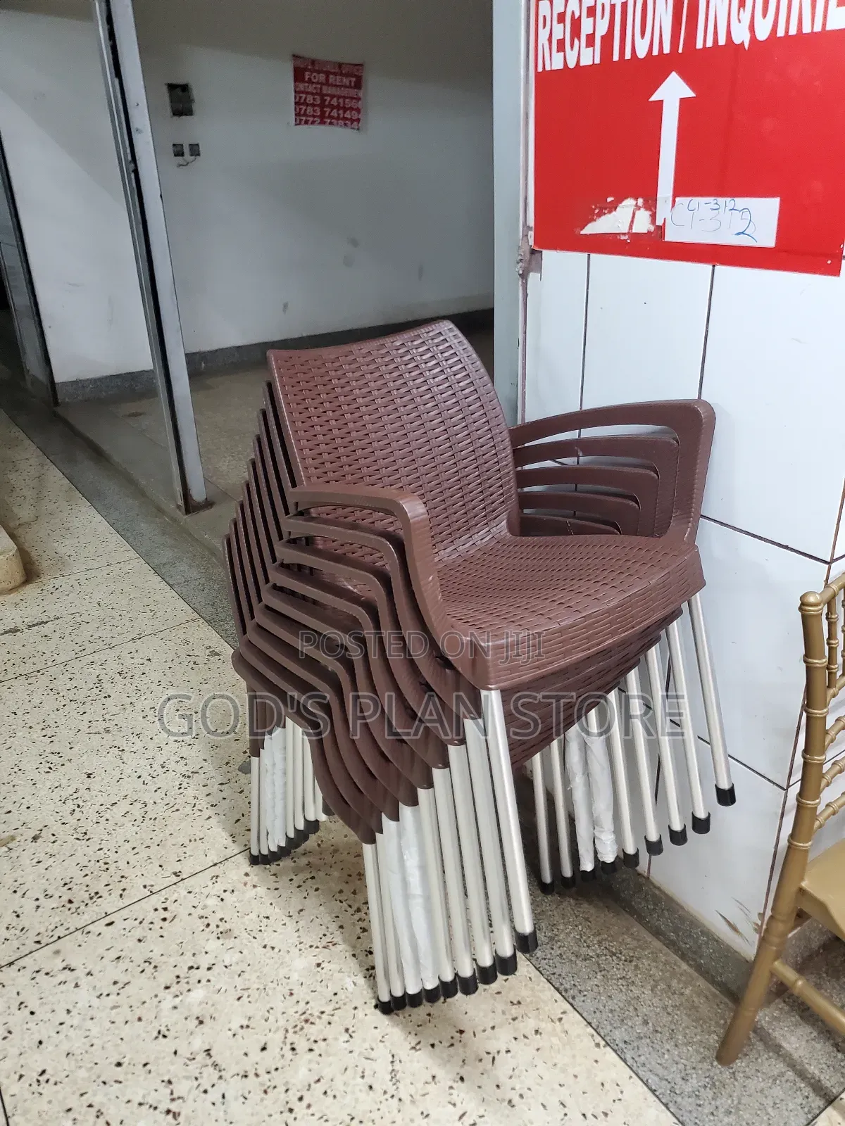 Royal Plastic Chairs Royal Plastic Chairs for Restaurant and Bar