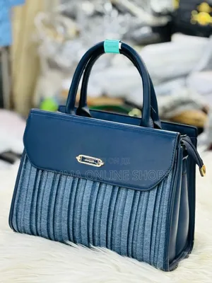 Avior Short Hand Strap Hand Bag (Comes With a Removable Long Strap)