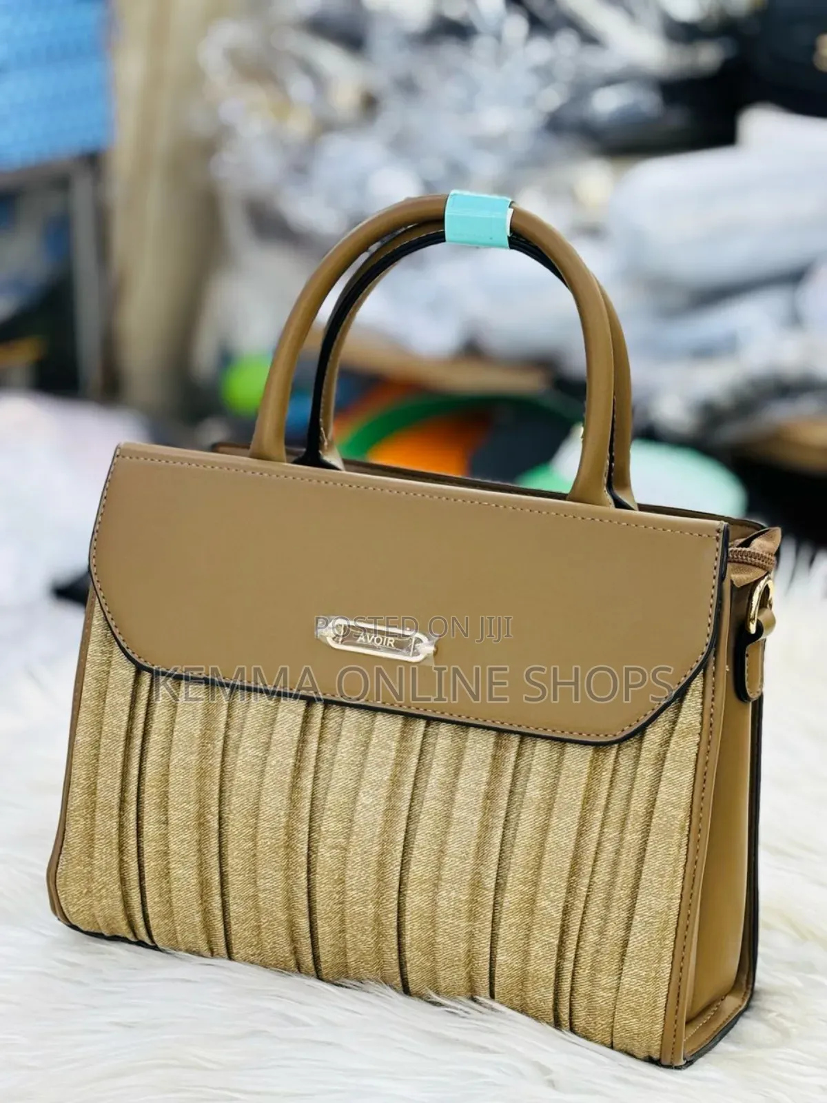 Avior Short Hand Strap Hand Bag (Comes With a Removable Long Strap)