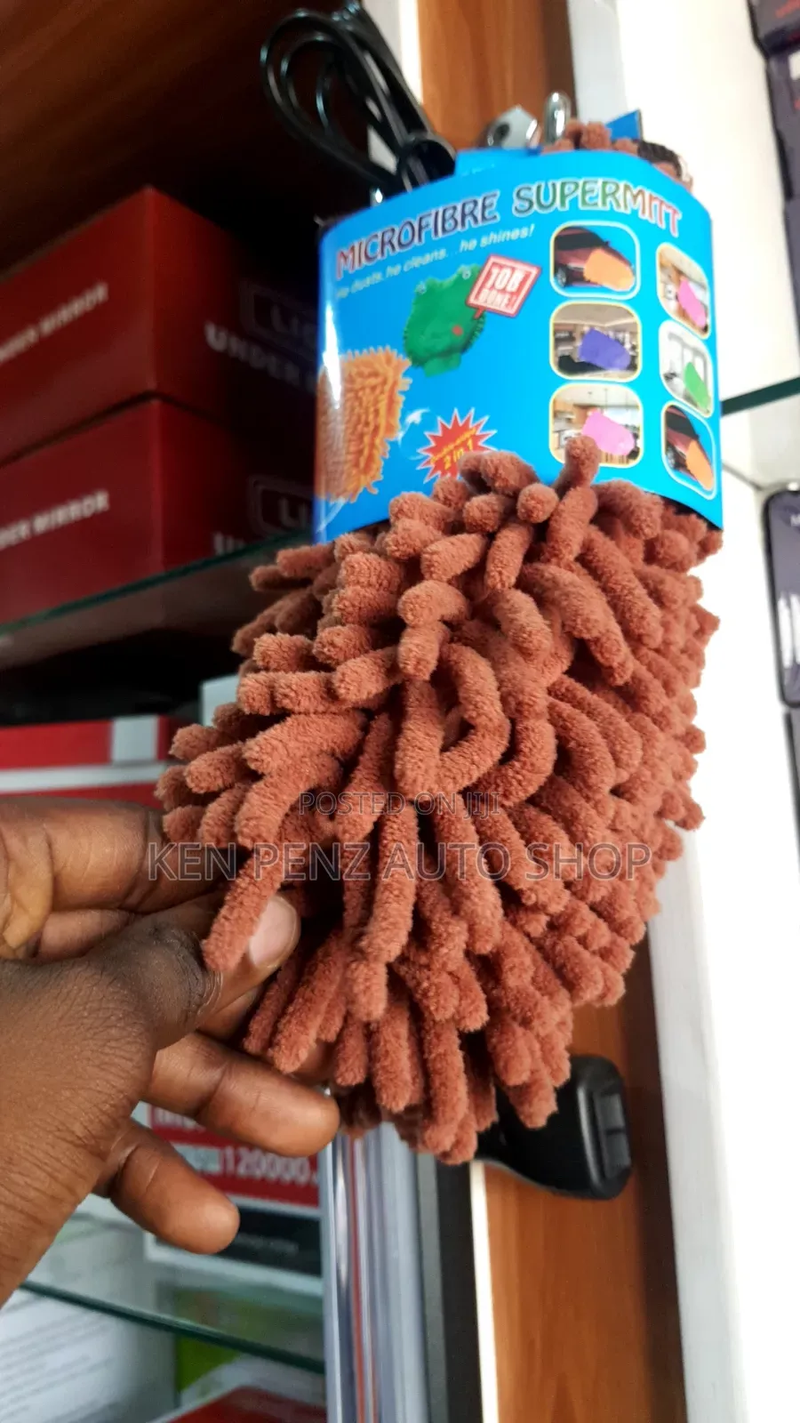 Car Washing Microfiber Mitt or Soft Towel Brush