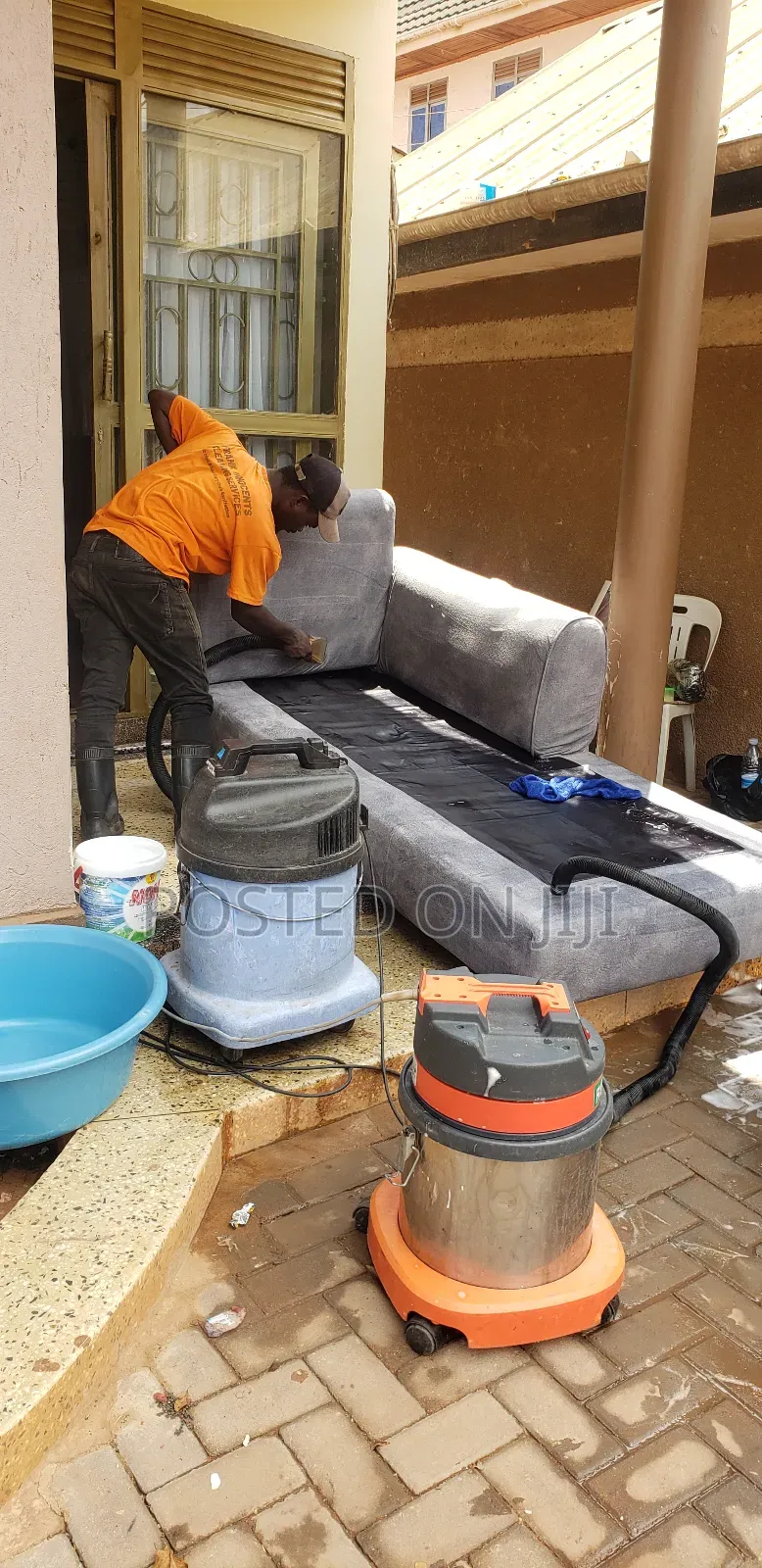Sofa Set Cleaning Services