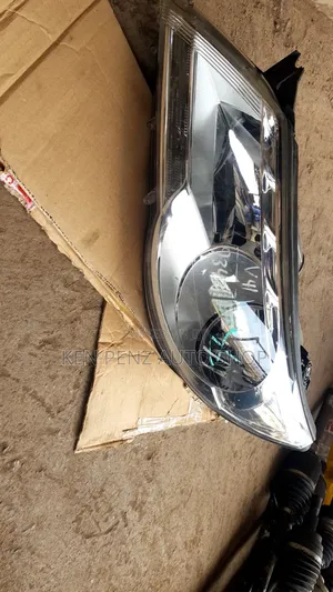Headlamp Volkswagen Tiguan 2009 - 2011