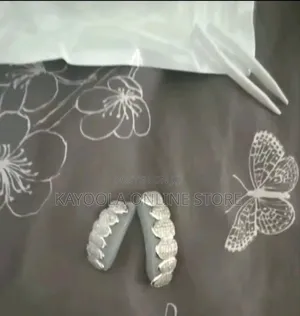 Teeth Grillz Set Silver Colured Fashion Jewellery
