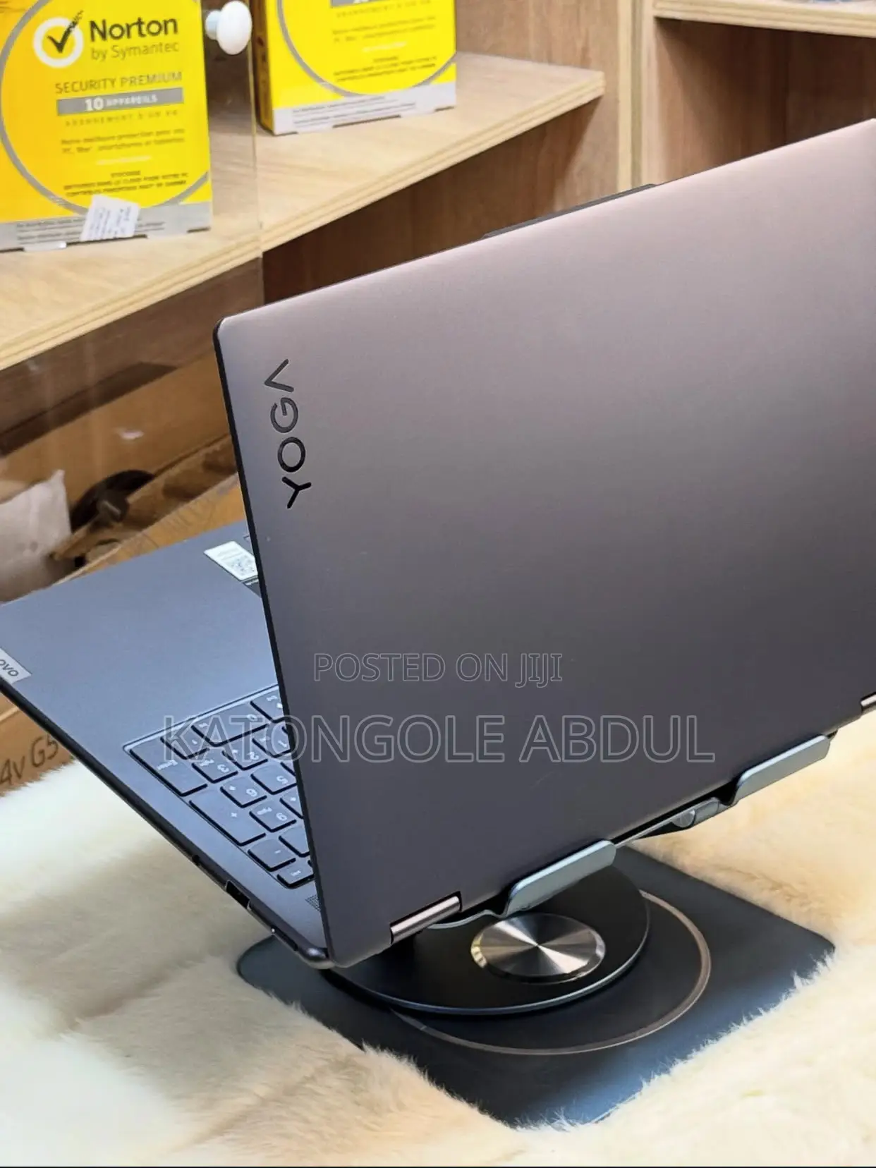 New Laptop Lenovo Yoga 7i 16GB Intel Core I5 SSD 512GB