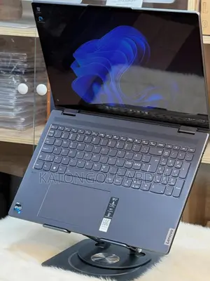 New Laptop Lenovo Yoga 7i 16GB Intel Core I5 SSD 512GB