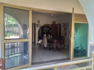 9bdrm Apartment In Kidaaga Fast Cash, Kawempe For Sale
