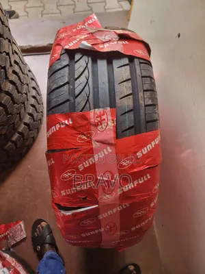275/55r20 Highway Tires
