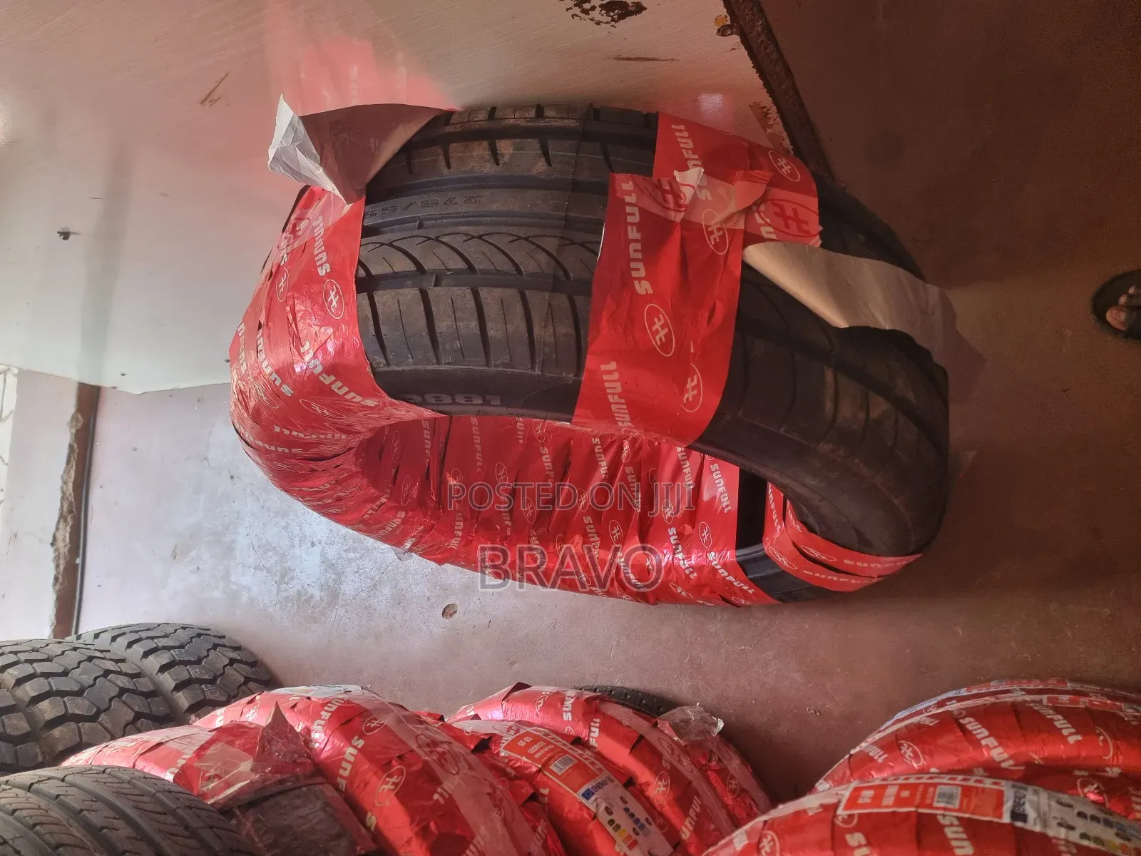 275/55r20 Highway Tires