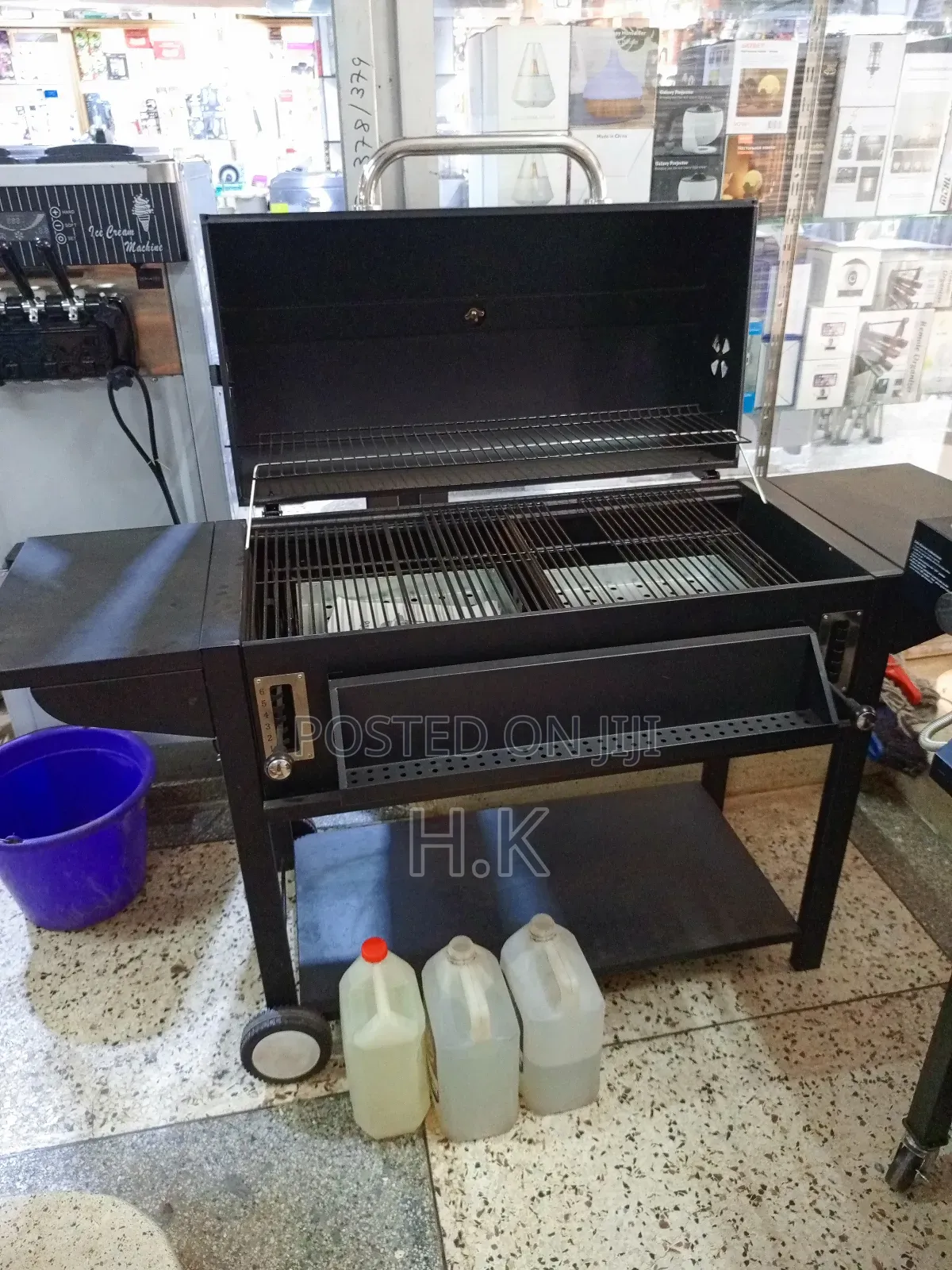 Charcoal BBQ Grill.