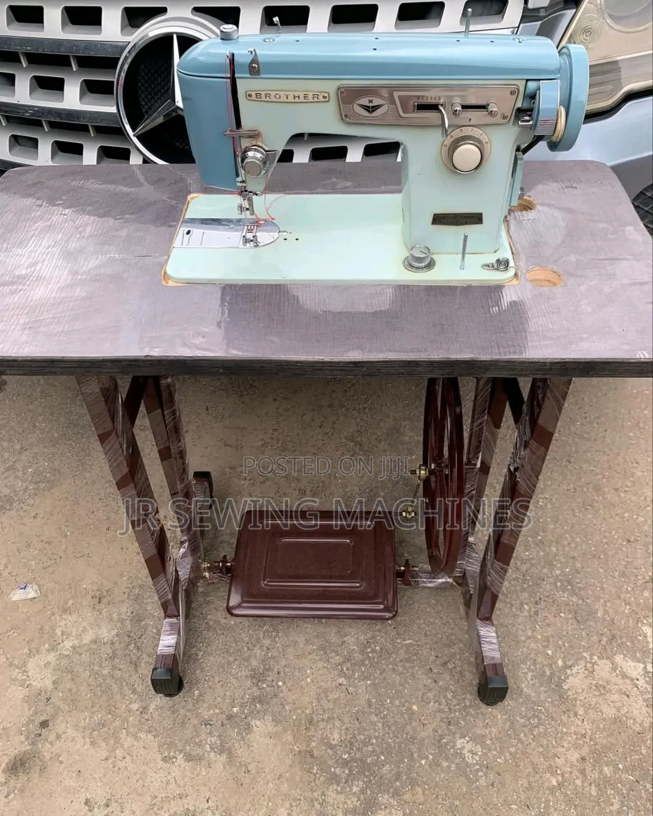 Japan Brother Zigzag Designs Sewing Machines With Original Stand