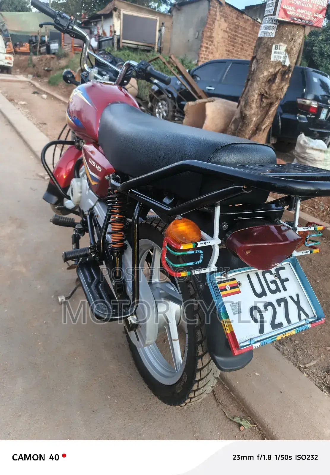 Bajaj Boxer 125 2025 Red