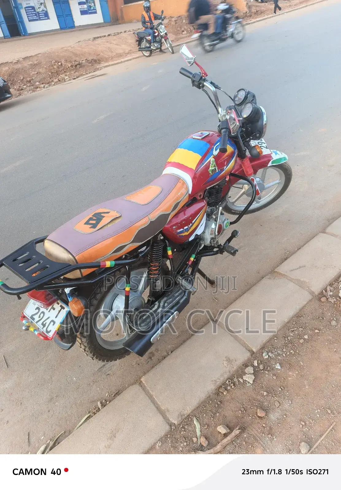 Bajaj Boxer 125 2023 Red