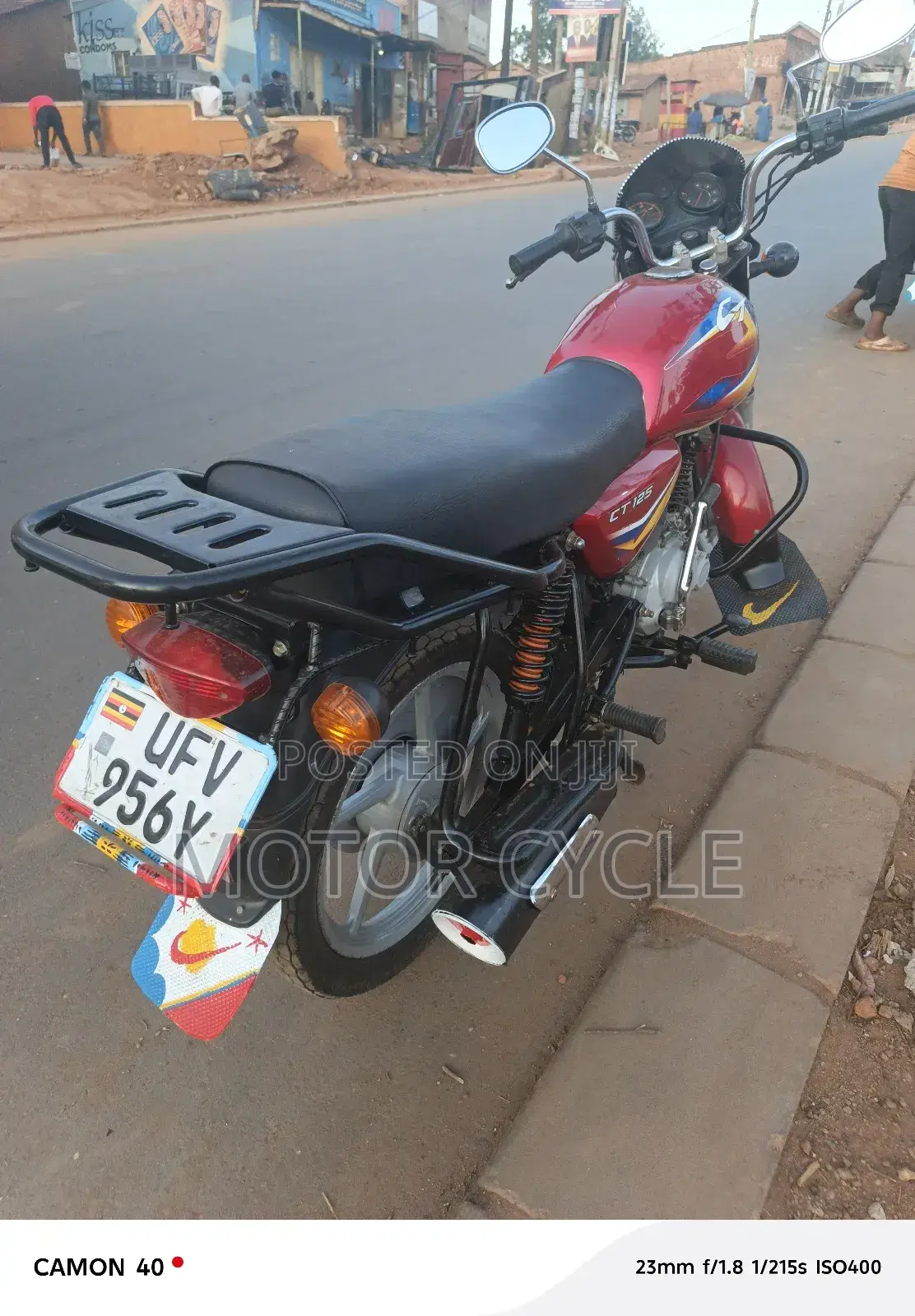Bajaj Boxer 125 2022 Red