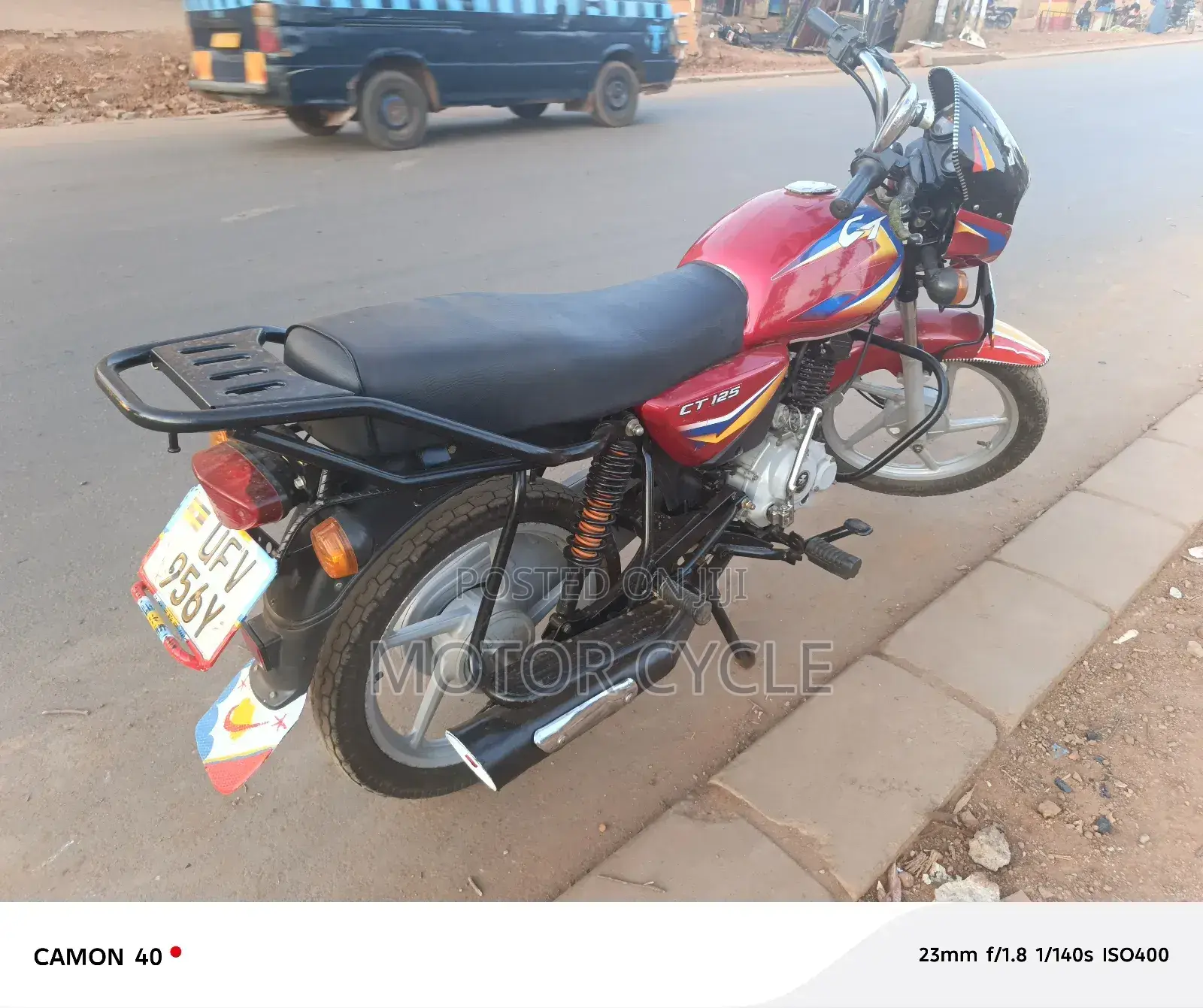 Bajaj Boxer 125 2022 Red