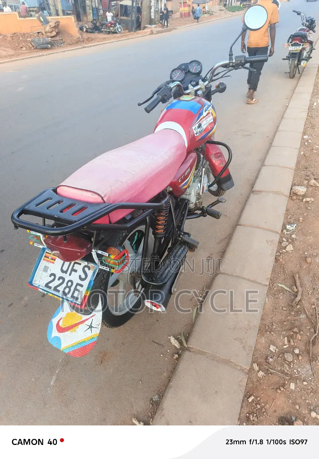 Bajaj Boxer 125 2023 Red