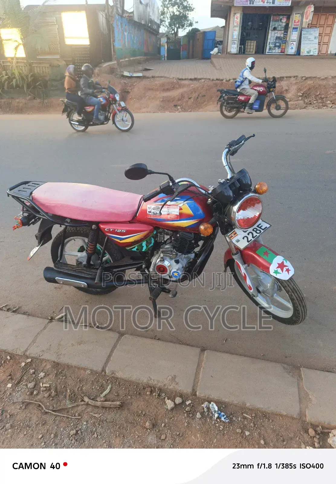 Bajaj Boxer 125 2023 Red