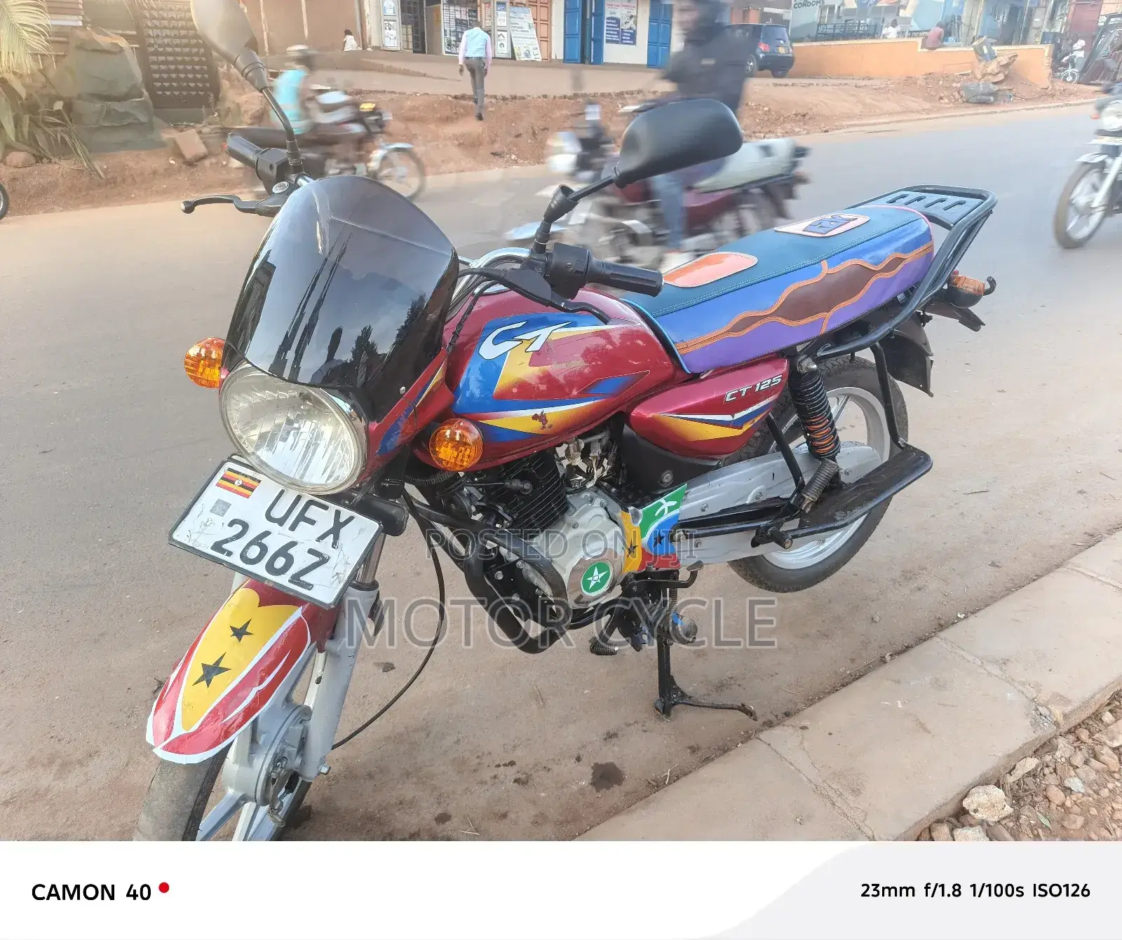 Bajaj Boxer 125 2022 Red