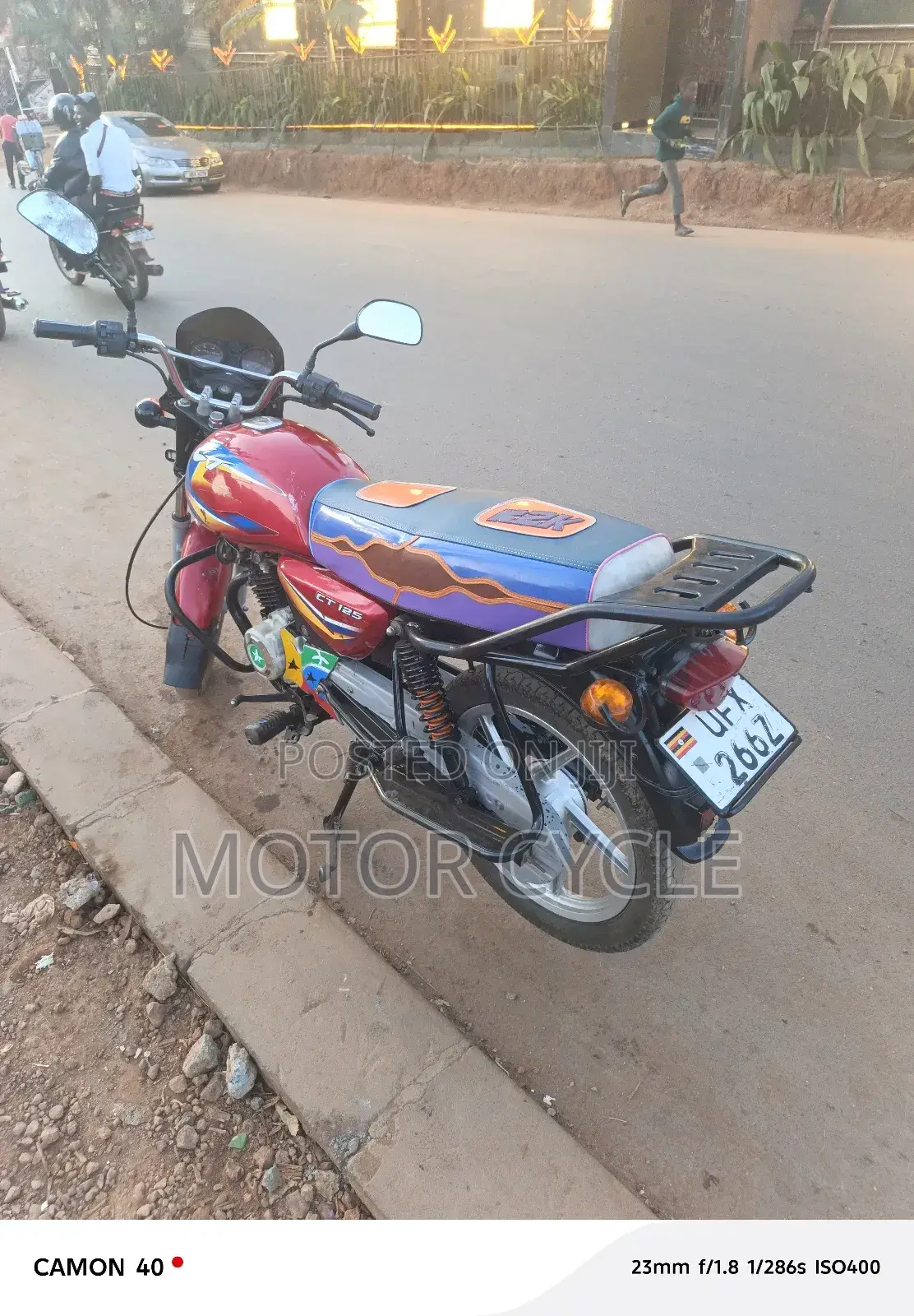 Bajaj Boxer 125 2022 Red