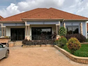 4bdrm Bungalow in Kira for sale