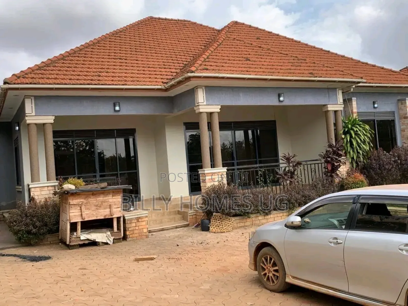 4bdrm Bungalow in Kira for sale