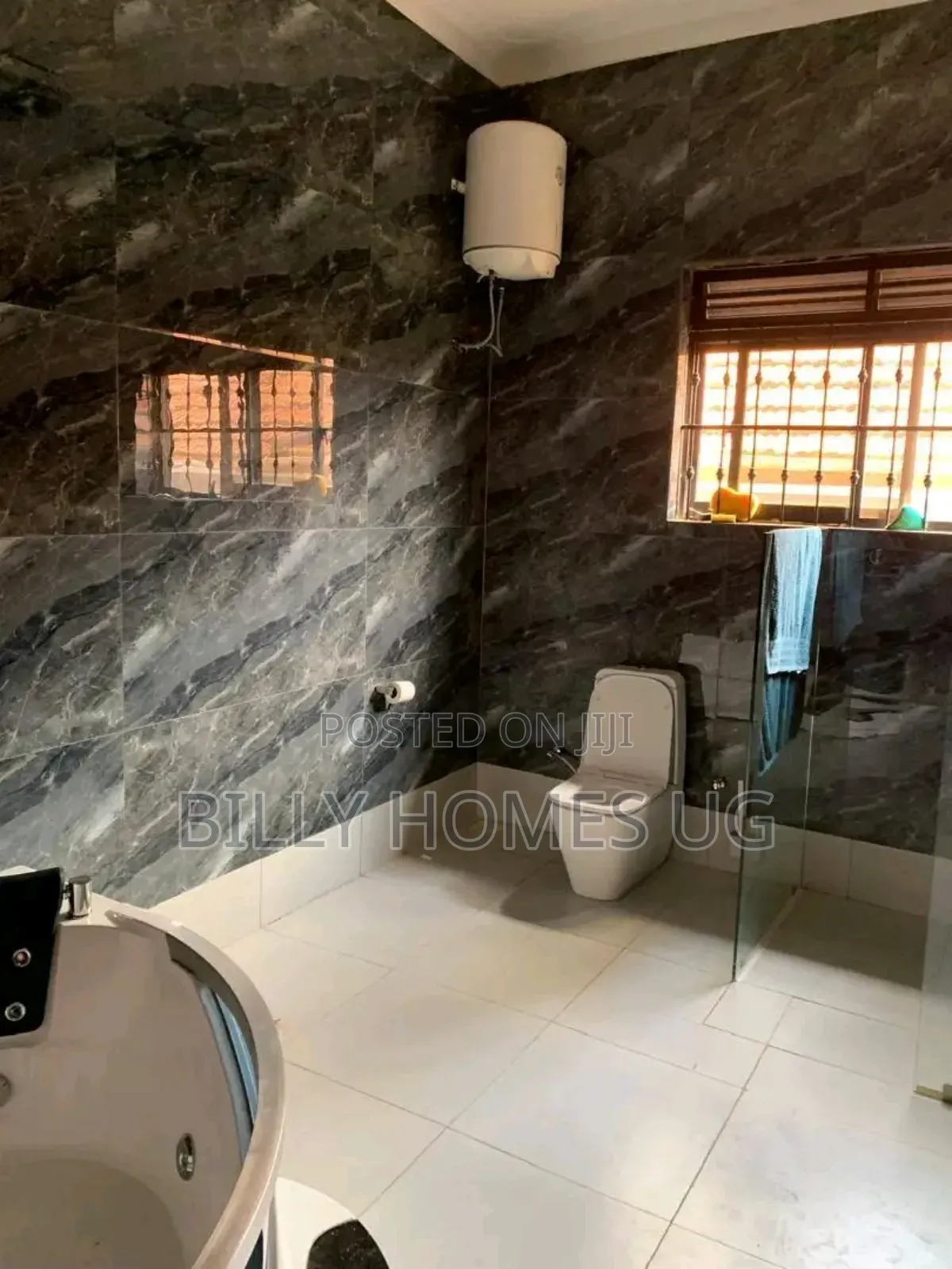4bdrm Bungalow in Kira for sale