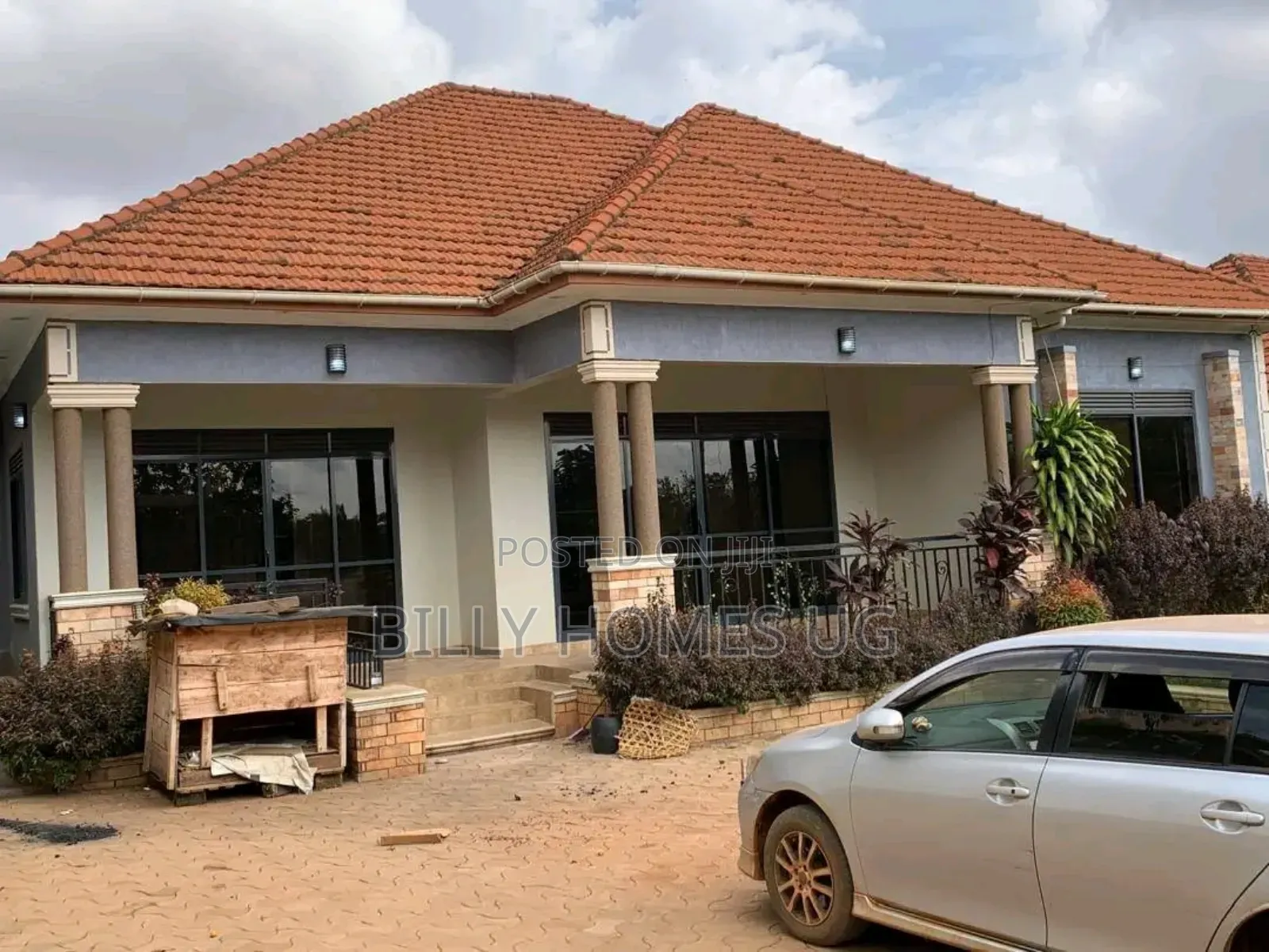 4bdrm Bungalow in Kira for sale