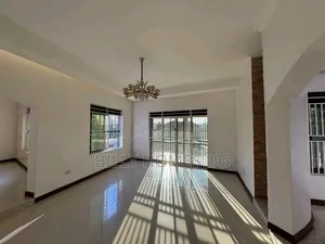 5bdrm Bungalow in Kira for sale