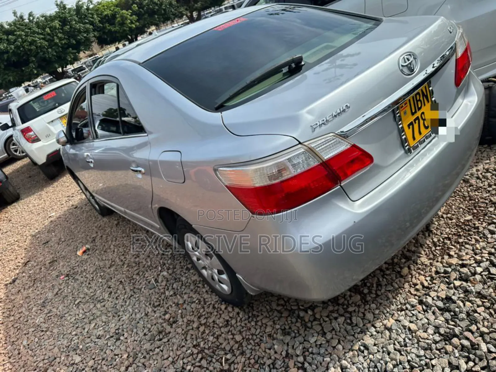 Toyota Premio 2010 Silver