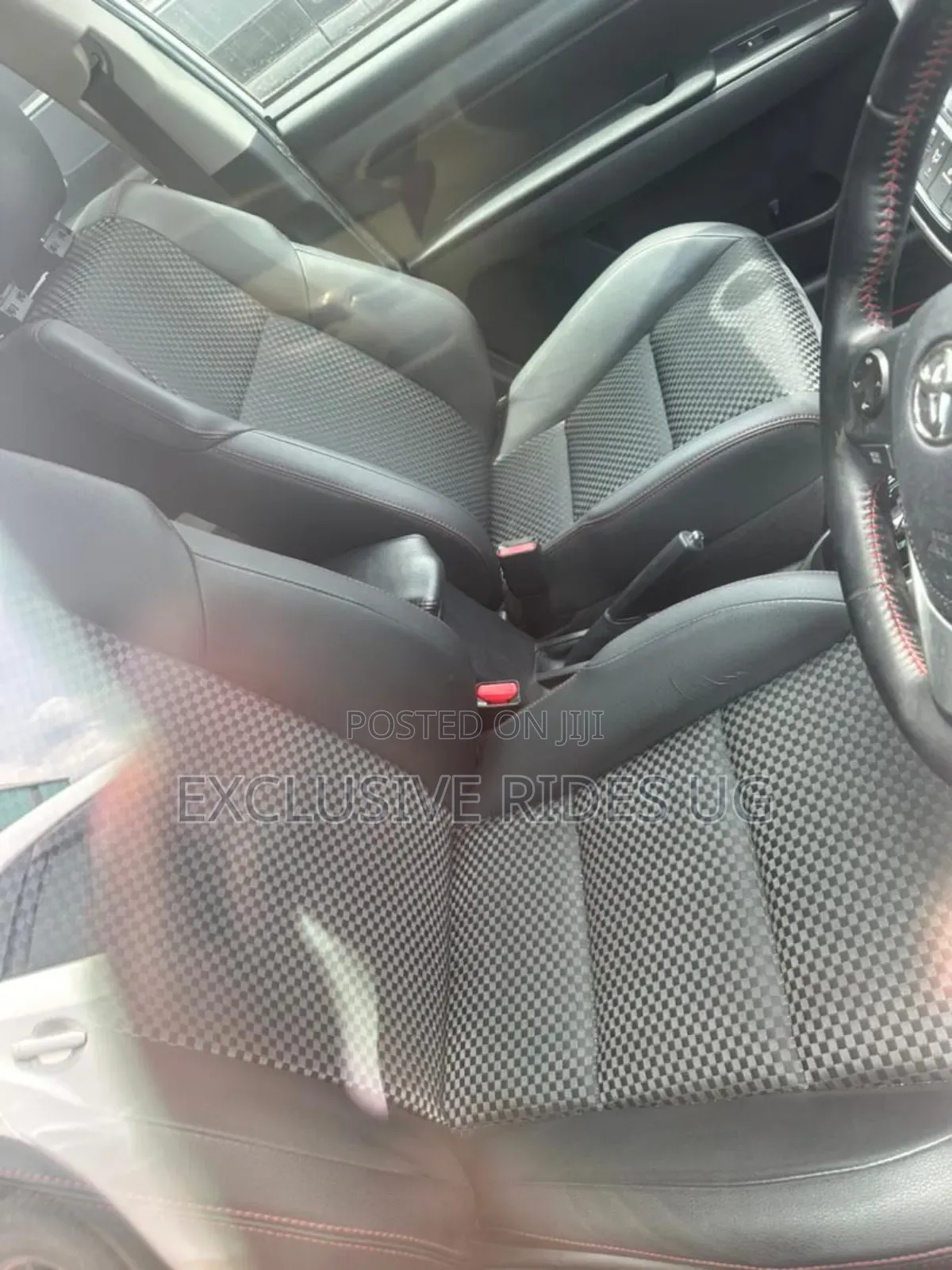 Toyota Corolla Fielder 1.5 Hybrid FWD 2017 Silver