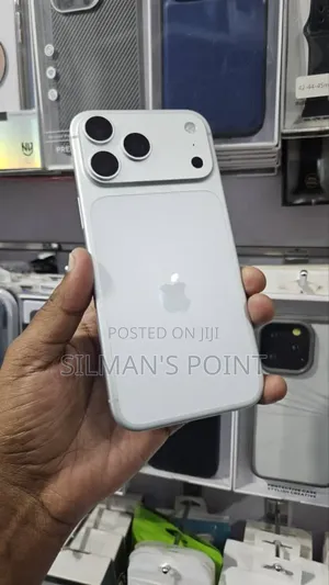 New Apple iPhone 17 Pro Max 256 GB Silver