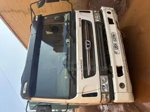 Trailer Head